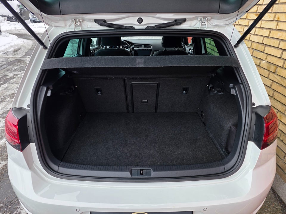 VW Golf VII 1,4 GTE DSG 5d