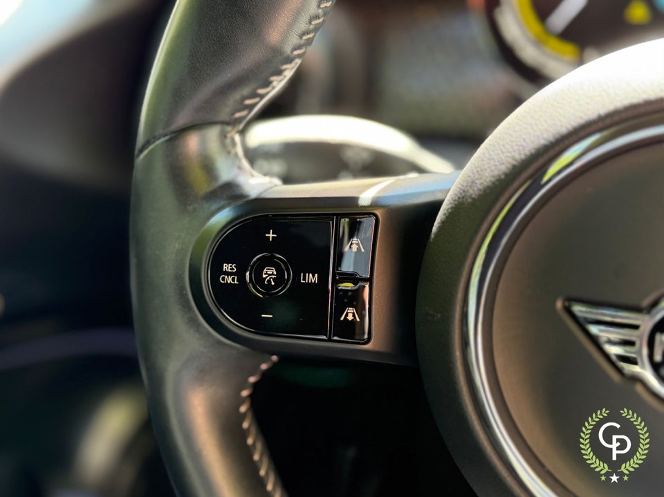 MINI Cooper SE Maximise 3d