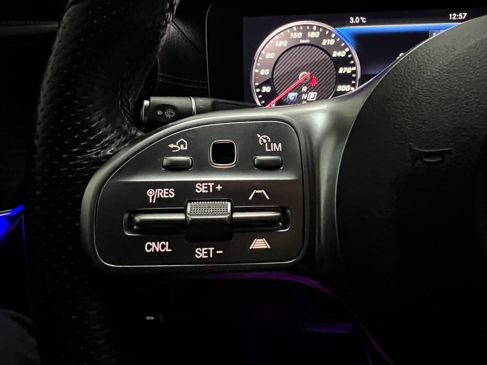 Mercedes E300 2,0 AMG Line aut. 4d