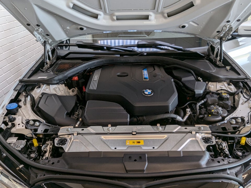 BMW 330e 2,0 Touring M-Sport aut. 5d