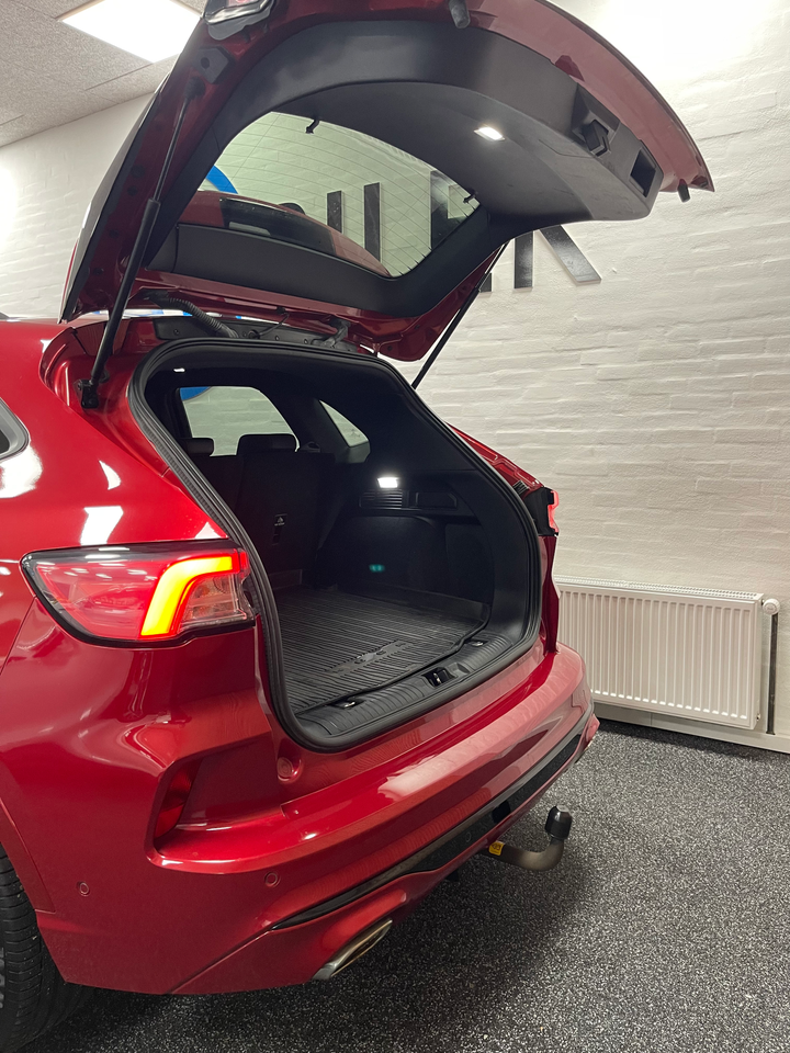 Ford Kuga 2,5 PHEV ST-Line X CVT 5d