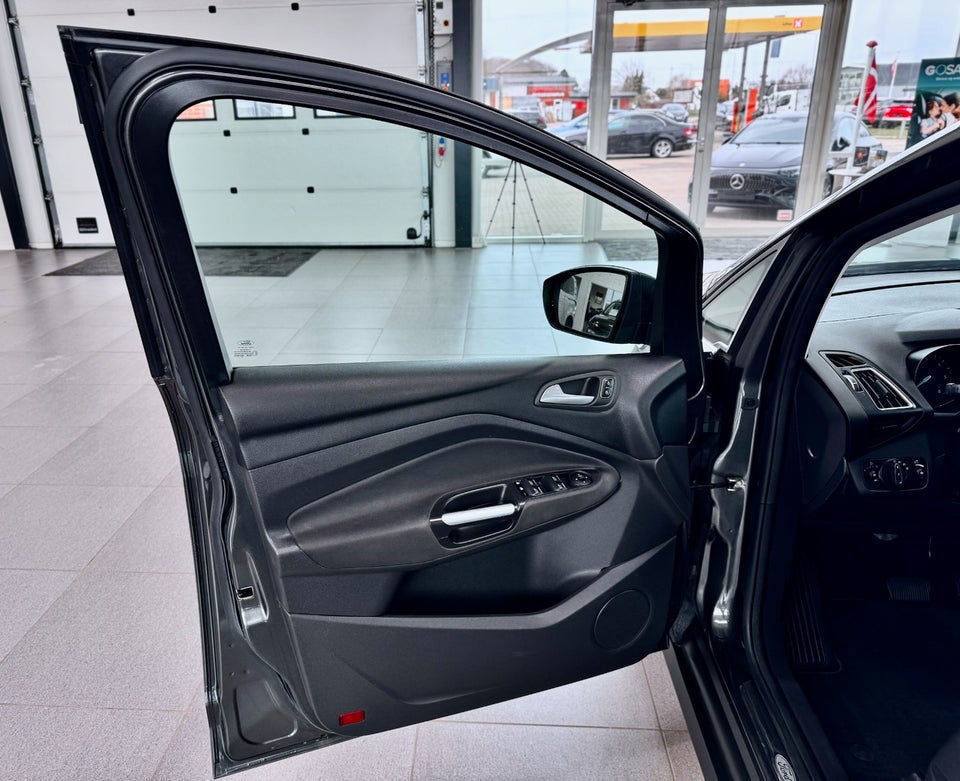 Ford C-MAX 1,5 TDCi 120 Titanium aut. 5d