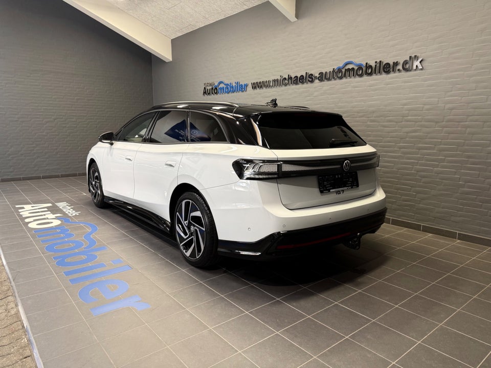 VW ID.7 86 Pro S Tourer 5d