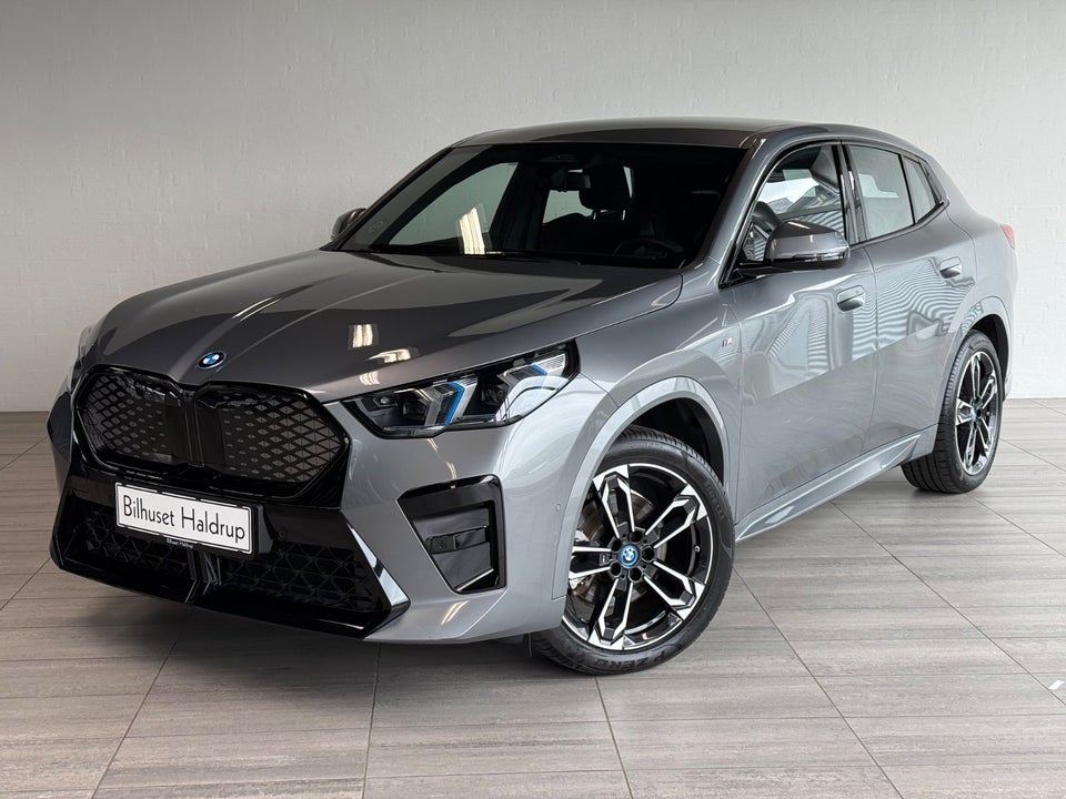 BMW iX2 xDrive30 M-Sport Premium 5d