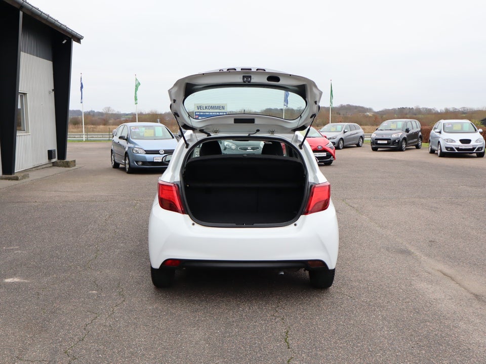 Toyota Yaris 1,5 Hybrid H2 Komfort e-CVT 5d