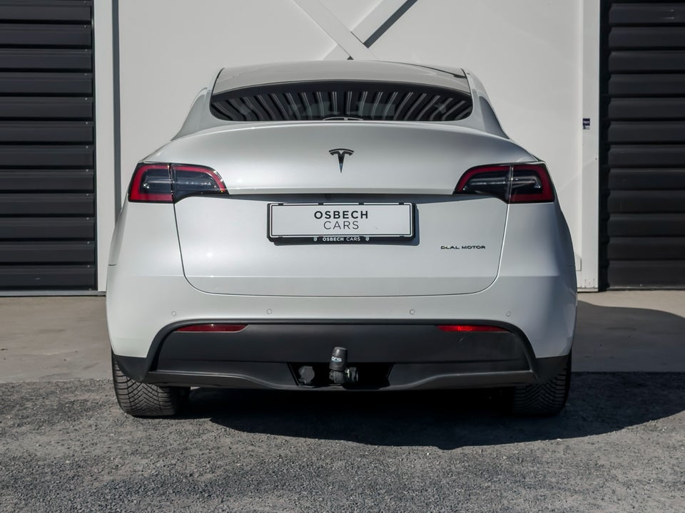 Tesla Model Y Long Range AWD 5d