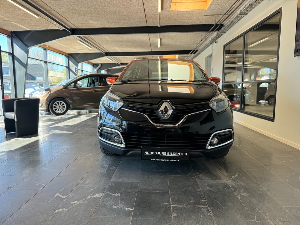 Renault Captur 0,9 TCe 90 Expression Navi Style 5d