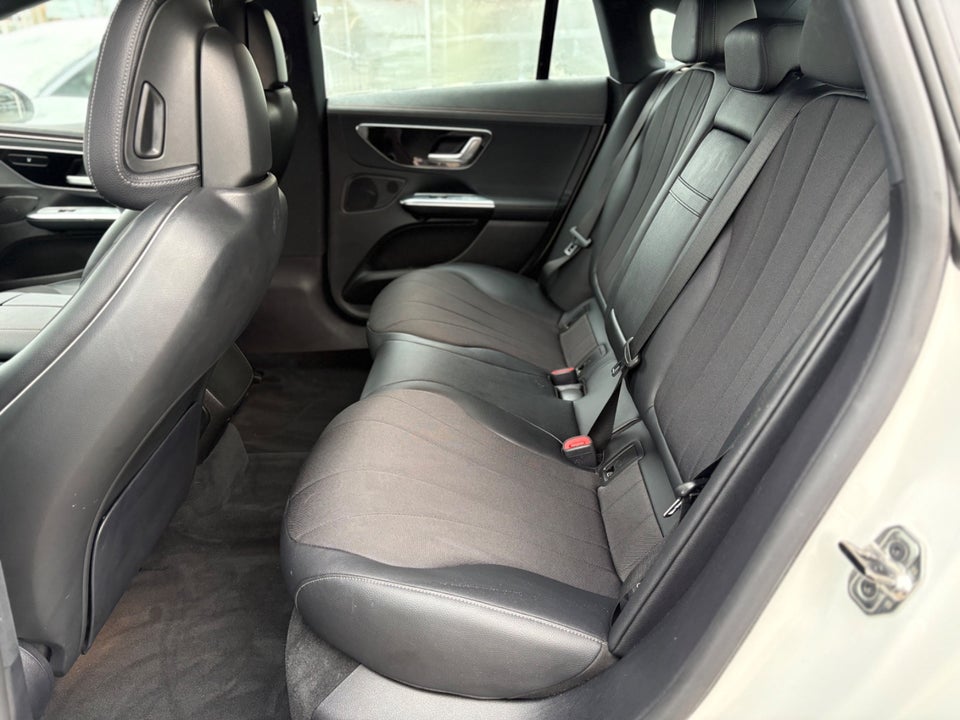 Mercedes EQE350 Electric Art 4d