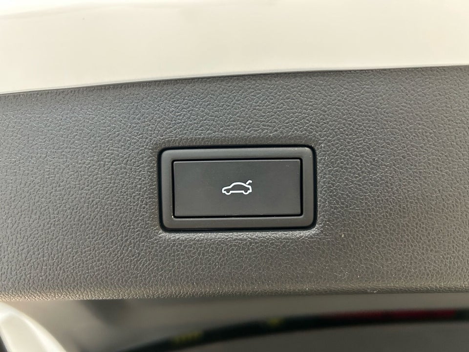 Ford Explorer 77 Premium Extended Range 5d