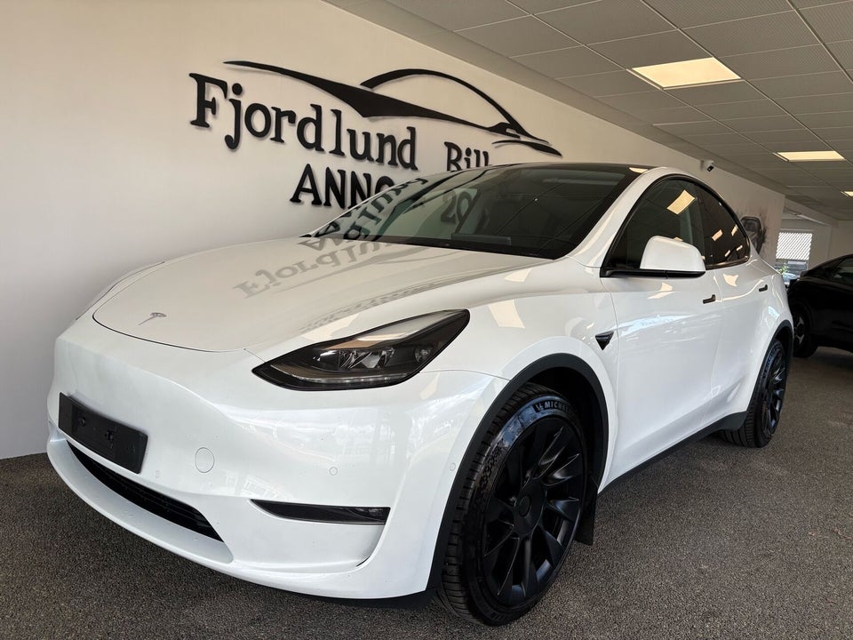 Tesla Model Y Long Range AWD 5d