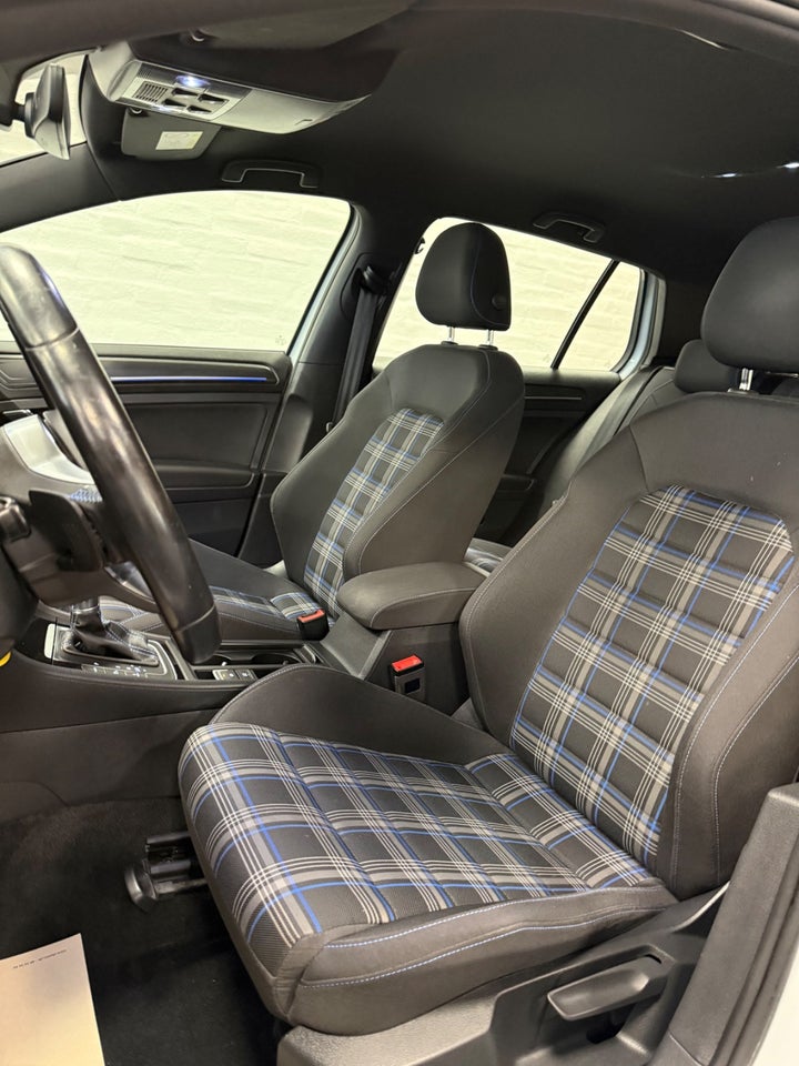 VW Golf VII 1,4 GTE DSG 5d