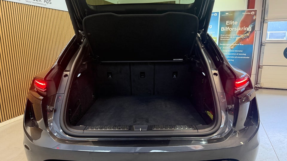 Porsche Macan Turbo 5d