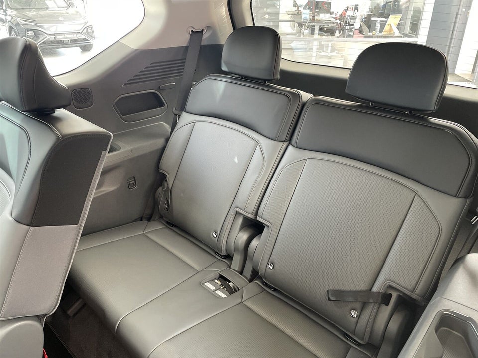 Kia EV9 76 Standard Range Upgrade RWD 7prs 5d