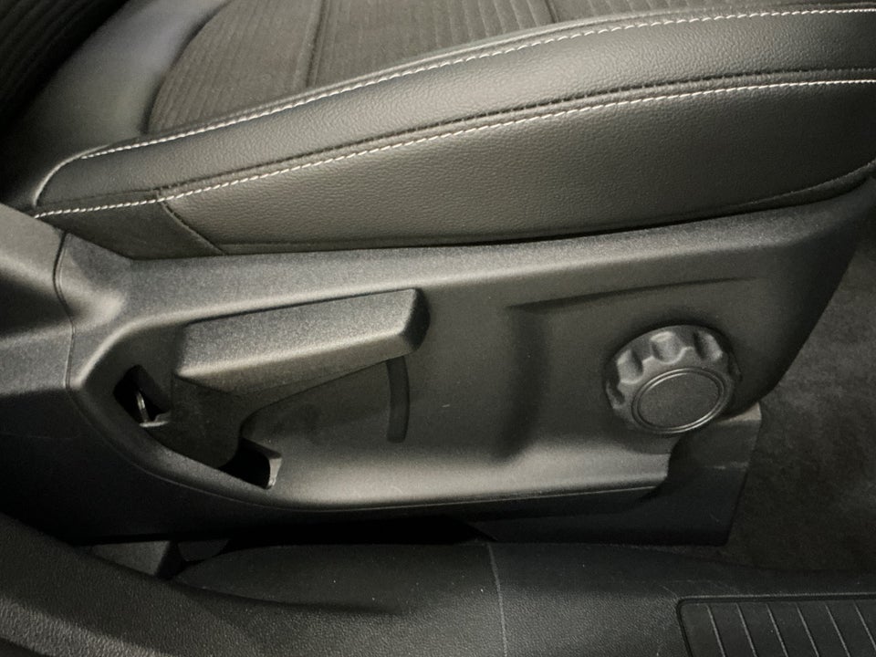 Ford Kuga 1,5 EcoBlue Titanium X aut. Van 5d