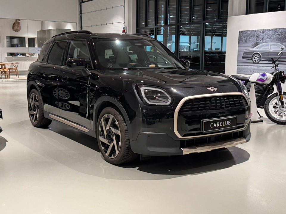 MINI Countryman E Favoured Trim L 5d