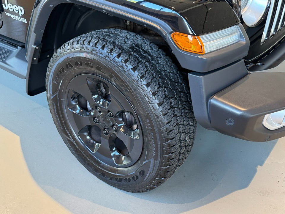 Jeep Wrangler Unlimited 2,0 T Sahara aut. 4x4 5d