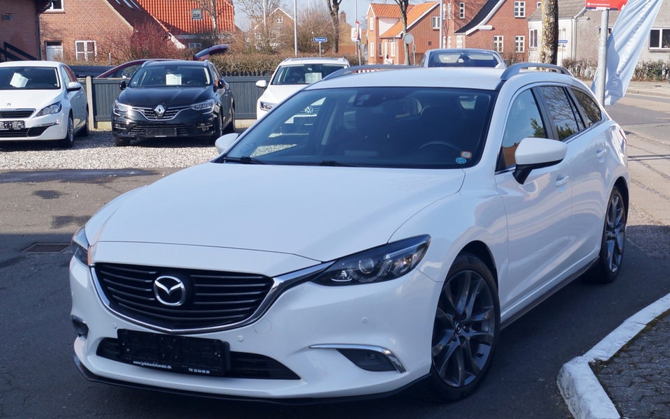 Mazda 6 2,2 SkyActiv-D 150 Core Business stc. 5d