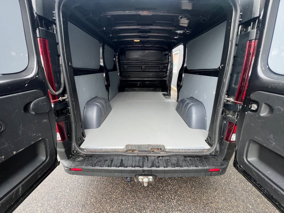 Renault Trafic T29 2,0 dCi 120 L2H1