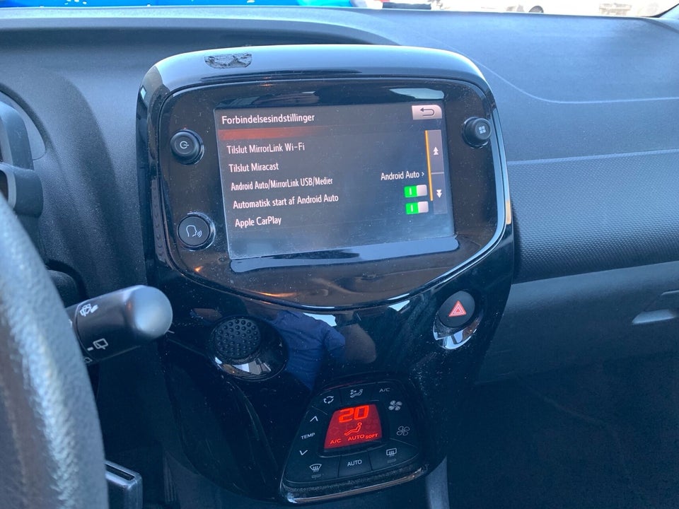 Citroën C1 1,0 VTi Attaque 5d