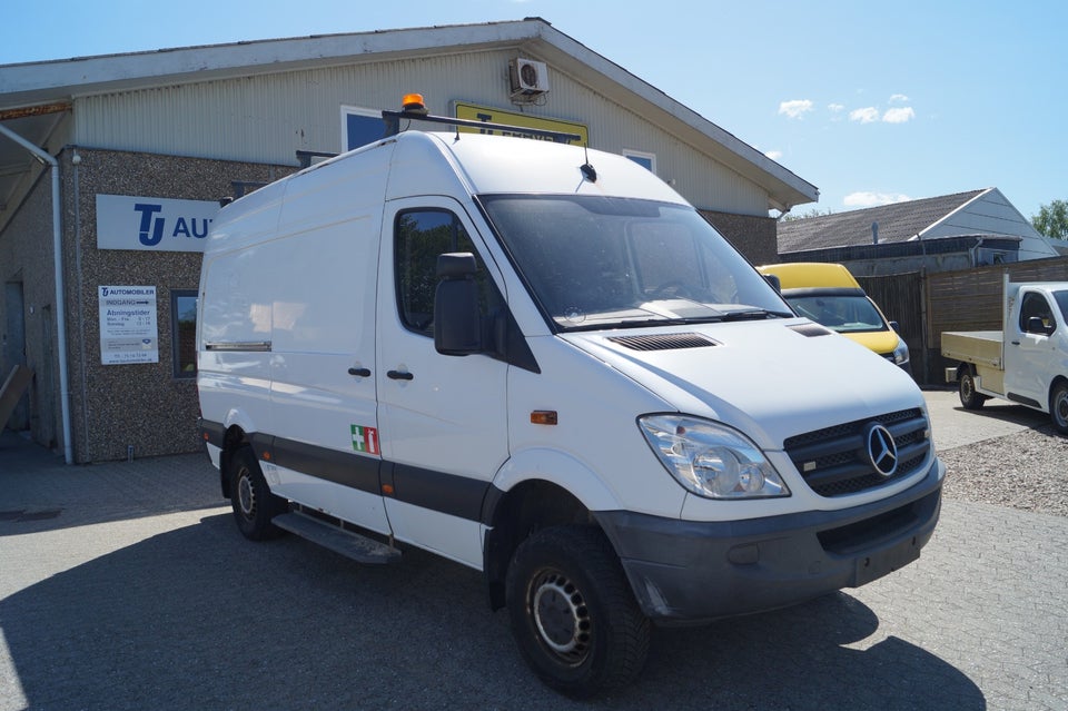 Mercedes Sprinter 316 2,2 CDi R2 Kassevogn 4x4 5d