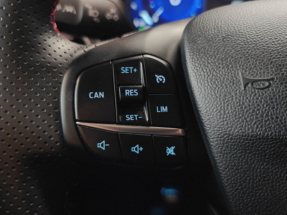 Ford Puma 1,0 EcoBoost mHEV ST-Line X 5d