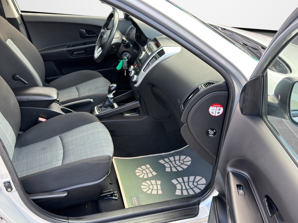 Kia Ceed 1,4 CVVT 90 Active SW 5d