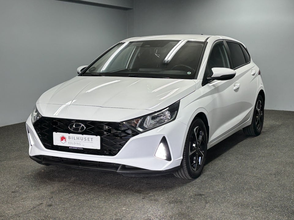 Hyundai i20 1,0 T-GDi Essential DCT 5d