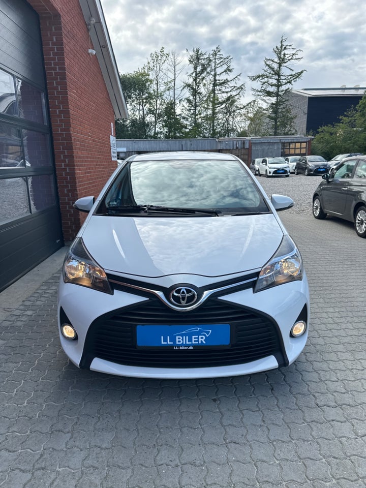 Toyota Yaris 1,0 VVT-i T2 Komfort 5d