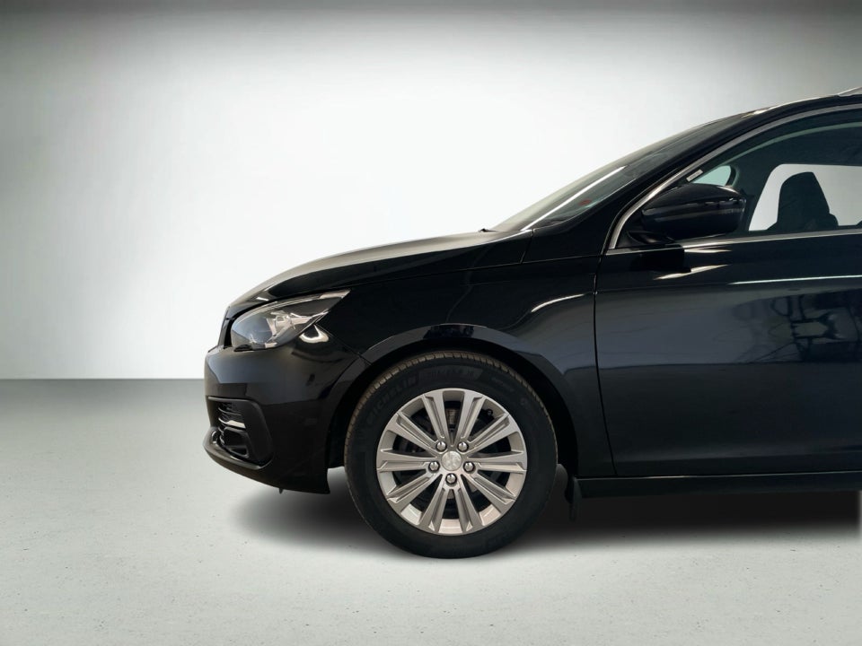 Peugeot 308 1,5 BlueHDi 130 Allure Grand SW 5d