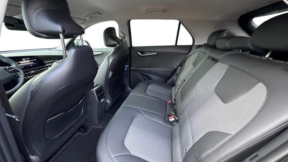 Kia Niro 64 EV Prestige 5d