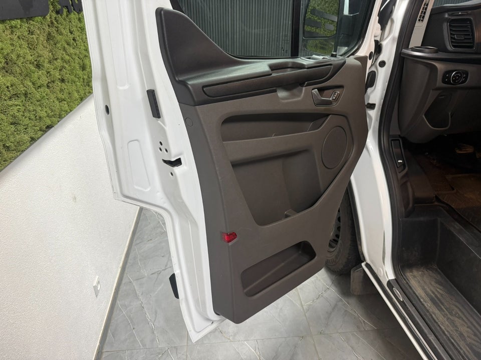 Ford Transit Custom 320L 2,0 TDCi 130 Trend aut.