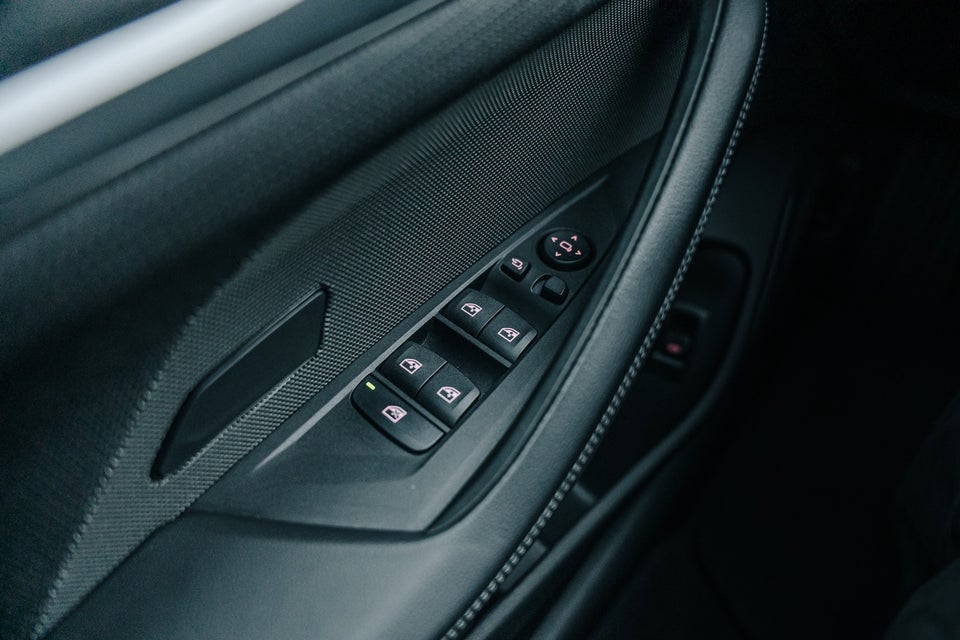 BMW i4 eDrive40 Charged 5d