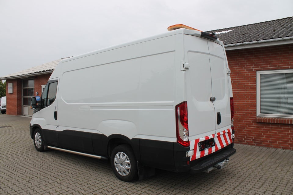 Iveco Daily 2,3 35S15 12m³ Van