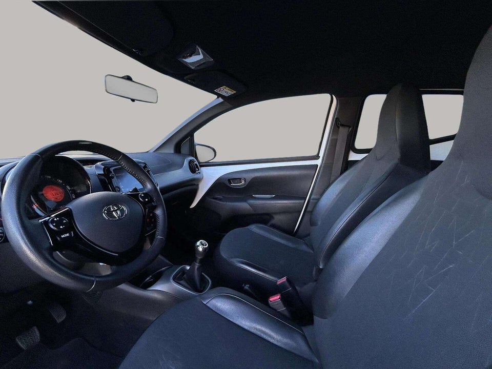 Toyota Aygo 1,0 VVT-i x-cite 5d