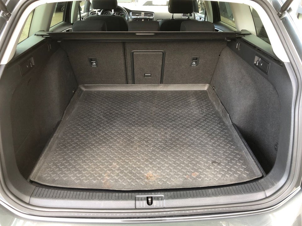 VW Golf VII 1,5 TSi 150 Comfortline Connect Variant DSG 5d