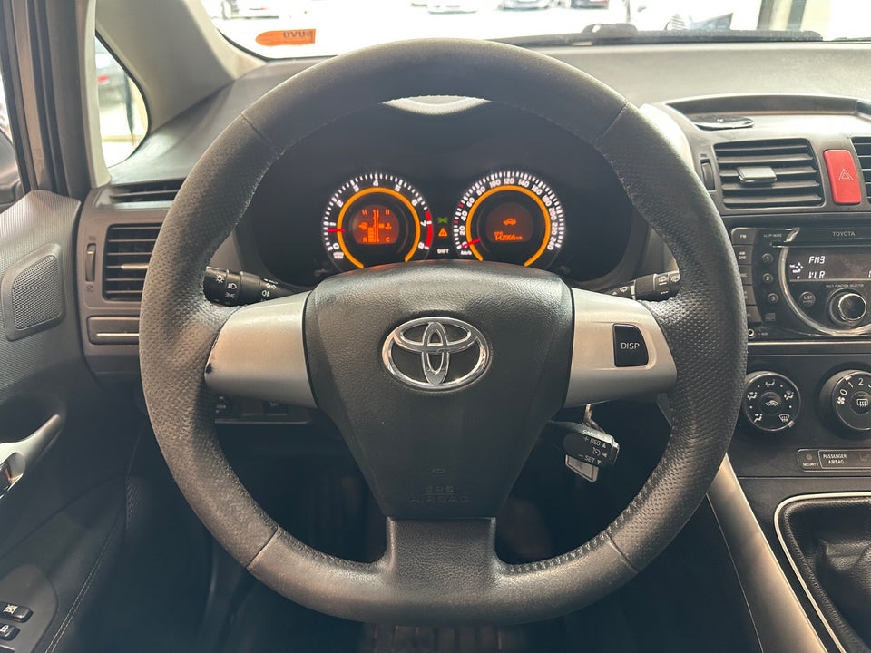Toyota Auris 1,6 T2 5d