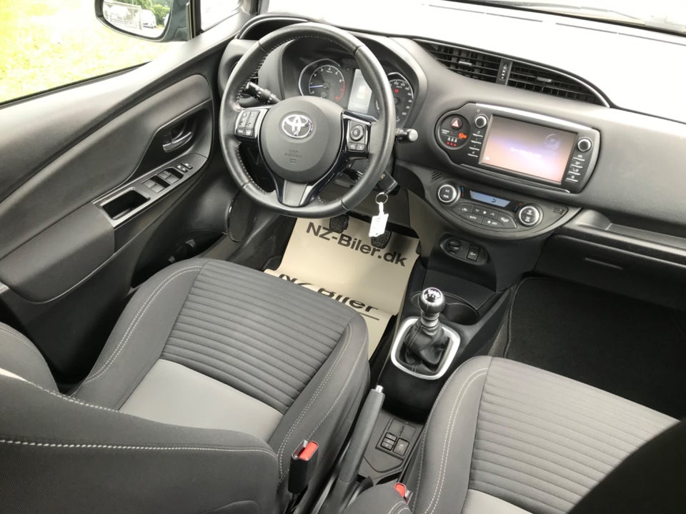 Toyota Yaris 1,5 VVT-i T2 5d