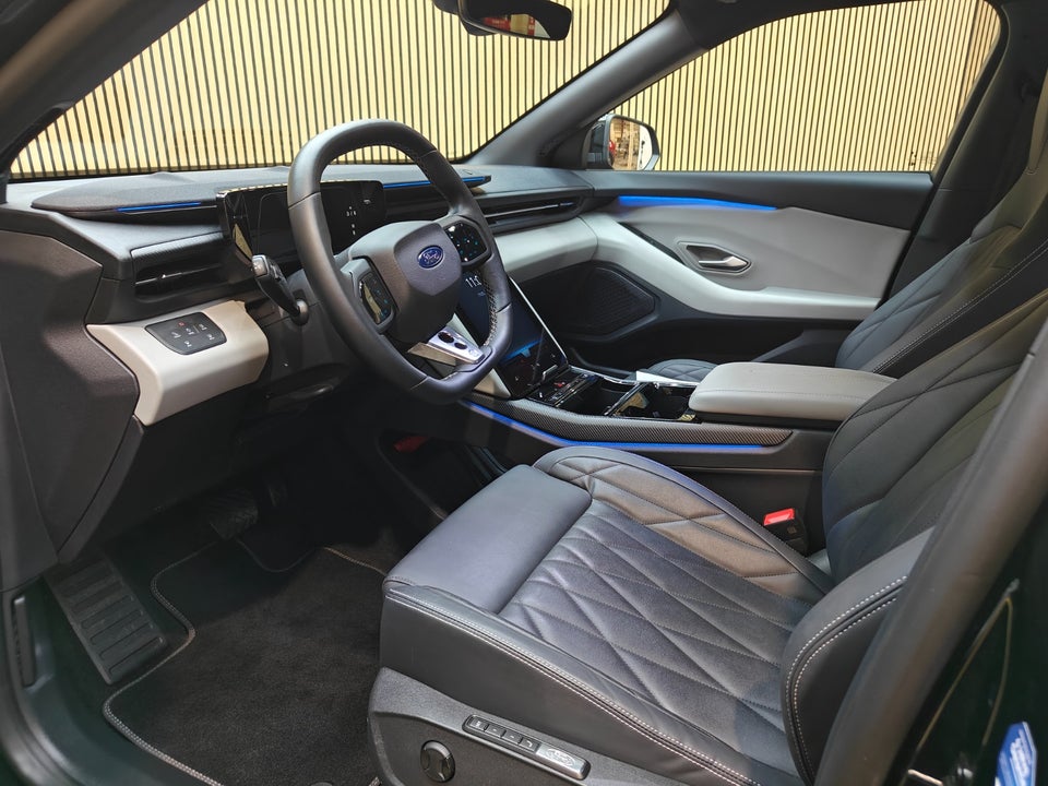 Ford Capri 77 Premium Extended Range 5d