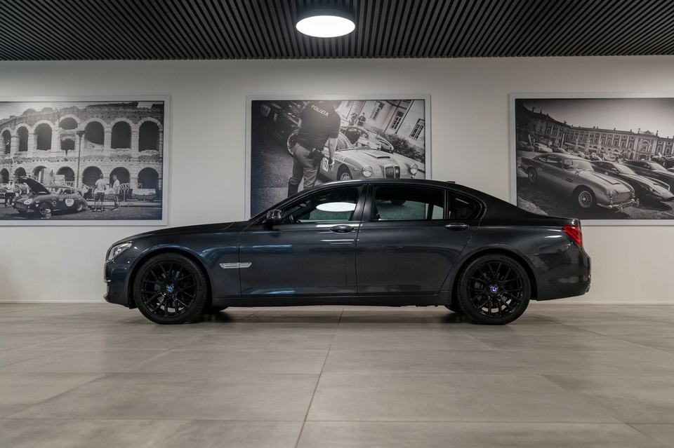 BMW 760i 6,0 Steptr. 4d