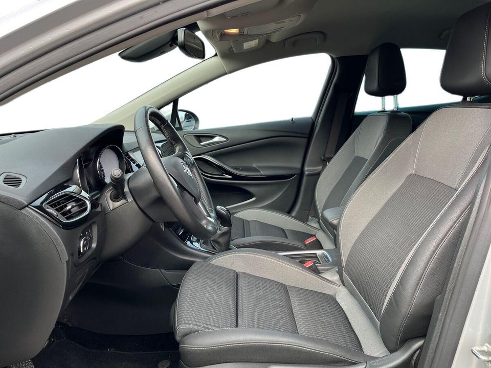 Opel Astra 1,2 T 110 Elegance 5d