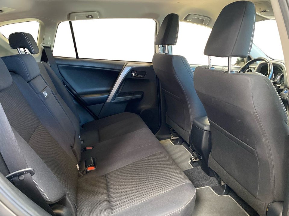 Toyota RAV4 2,5 Hybrid H3 MDS 4x4 5d