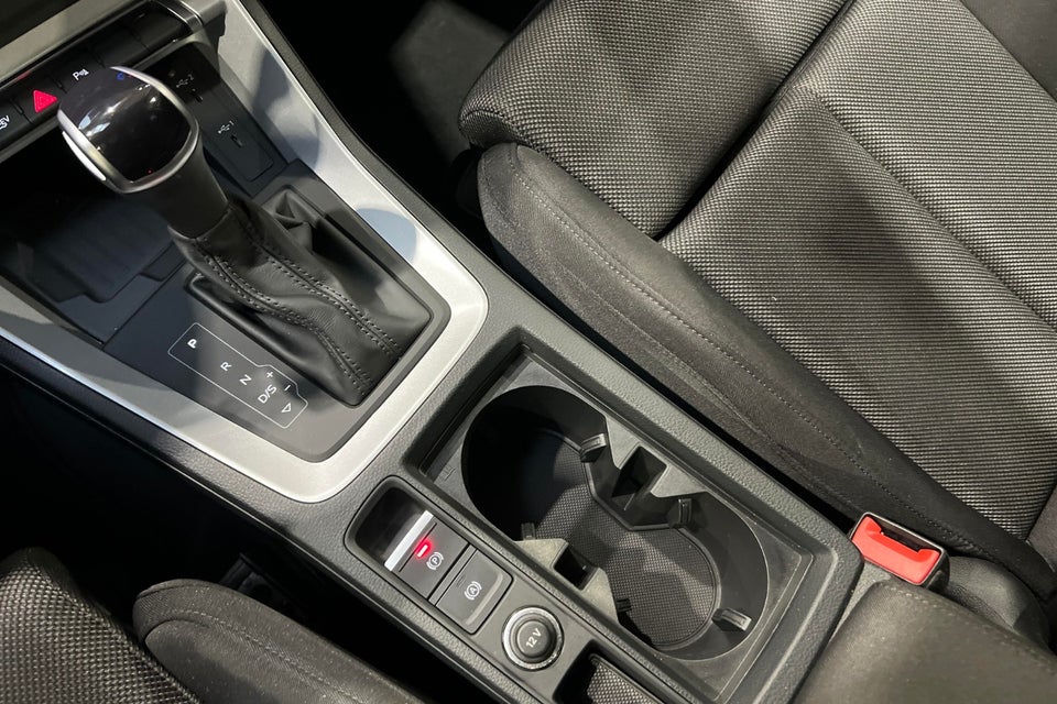 Audi Q3 45 TFSi e Attitude plus S-tr. 5d