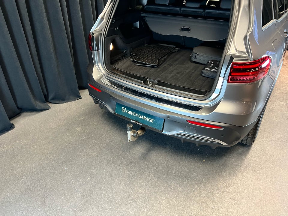 Mercedes EQB250+ AMG Line 5d