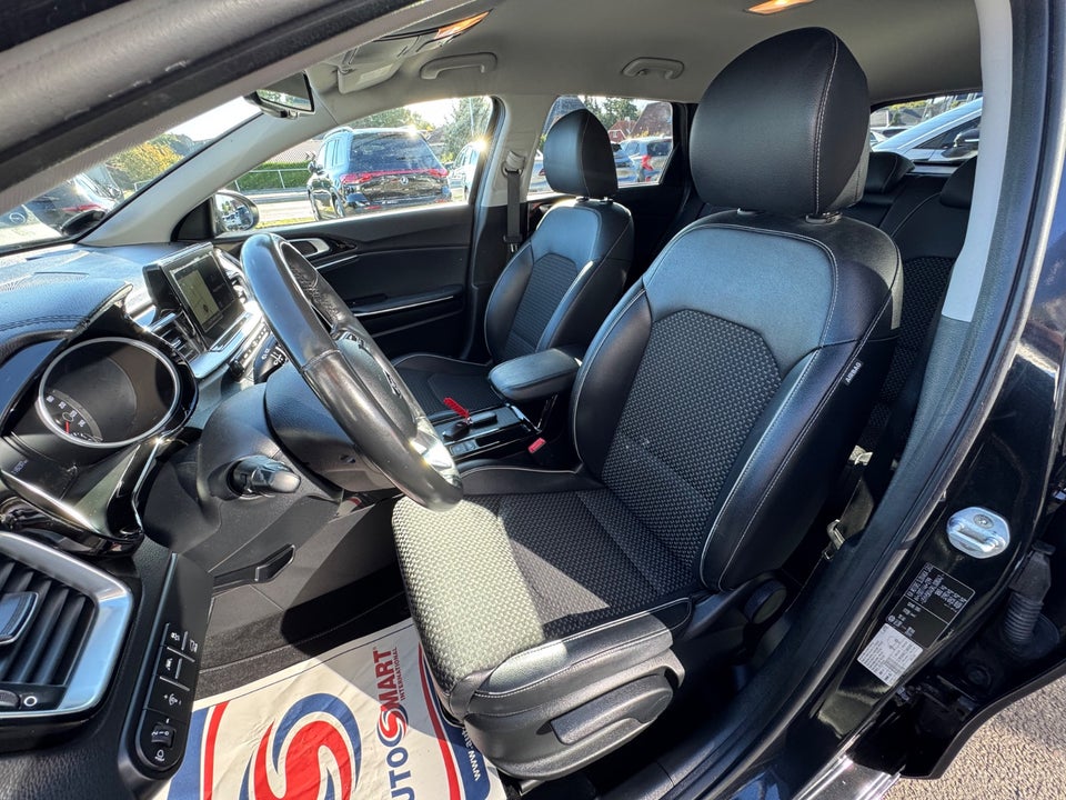 Kia Ceed 1,4 T-GDi Intro Edition SW DCT 5d