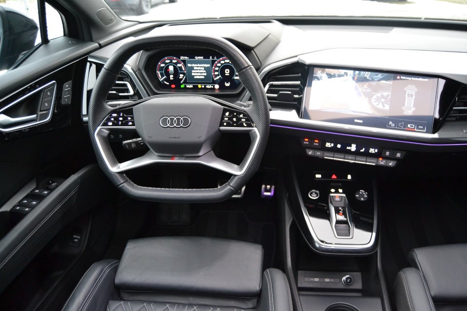 Audi Q4 e-tron 50 S-line quattro 5d