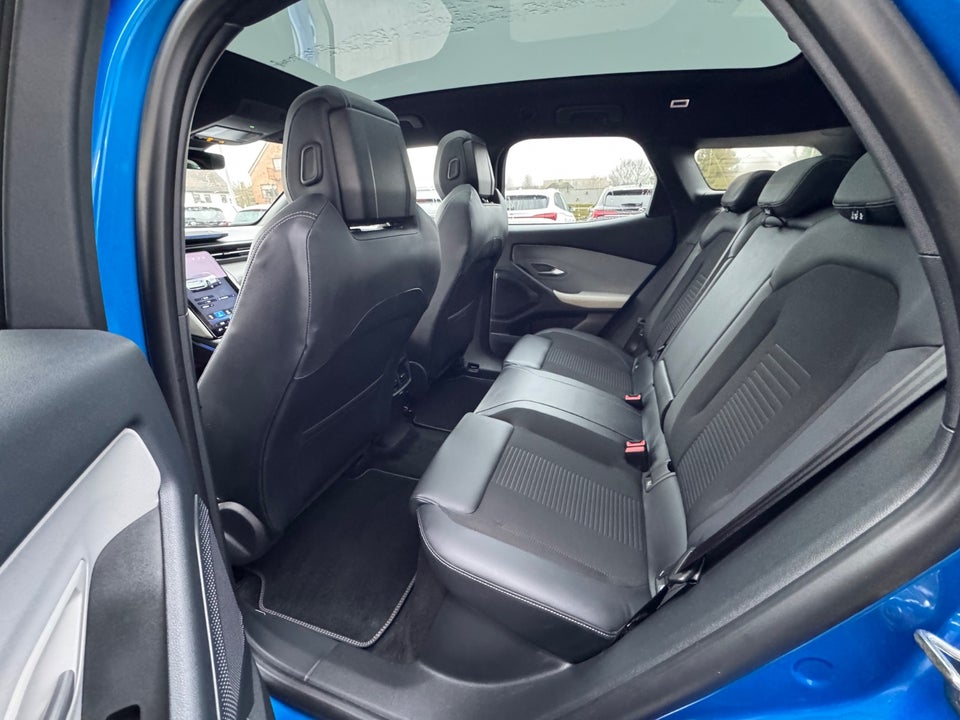 Ford Explorer 79 Premium Extended Range AWD 5d