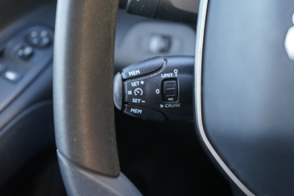 Peugeot Partner 1,5 BlueHDi 100 L1V1 Plus Van