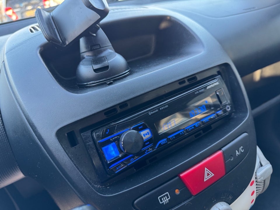 Peugeot 107 1,0 Cool 5d