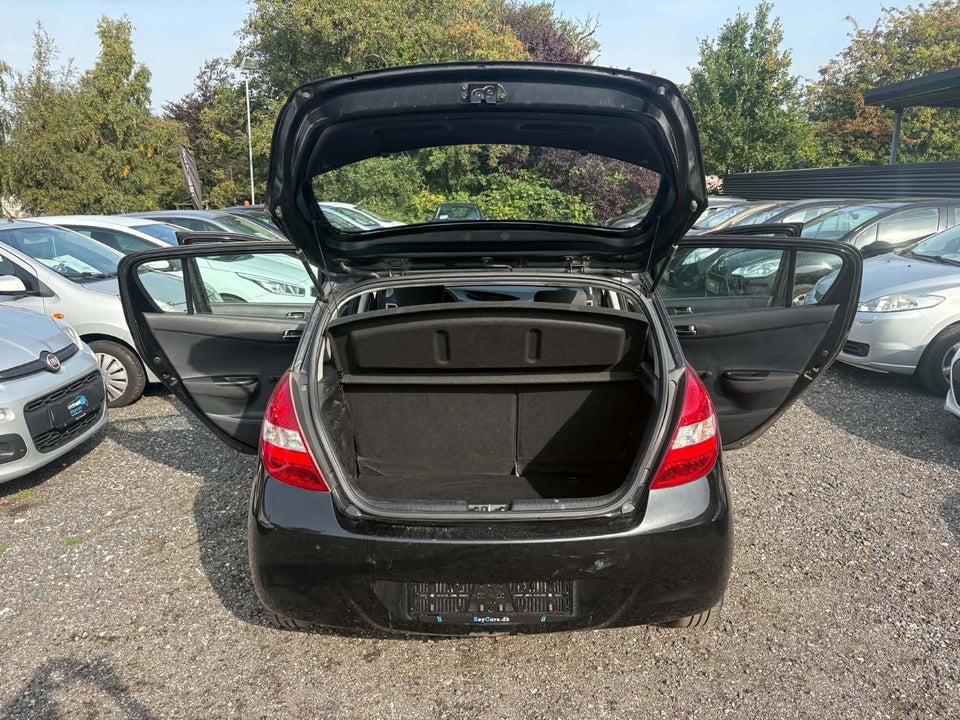 Hyundai i20 1,25 Classic 5d