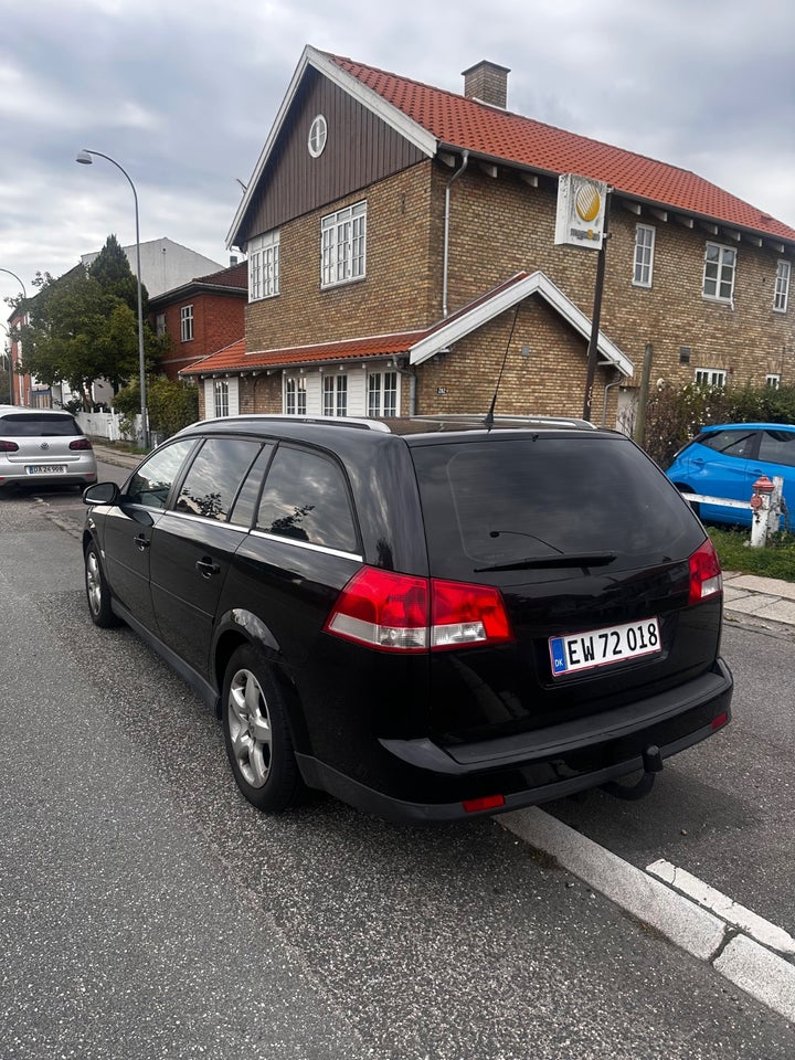 Opel Vectra 1,8 16V 140 Elegance Wagon 5d